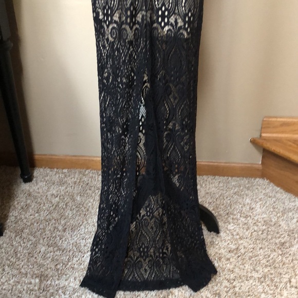 Very Sexy Windsor Dress - Picture 5 of 9